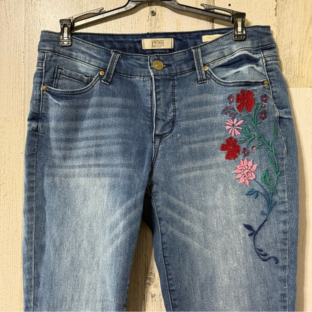Vintage America Blue Jeans with Floral Embroidery - Picture 3 of 16